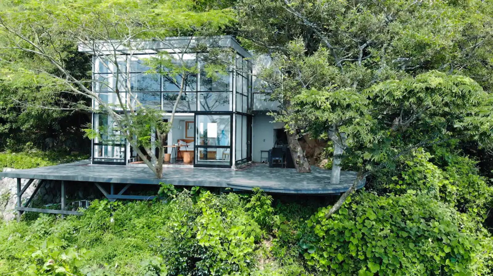 ▲Izu Cliff House - 静岡：Airbnb Japan株式会社プレスリリースより