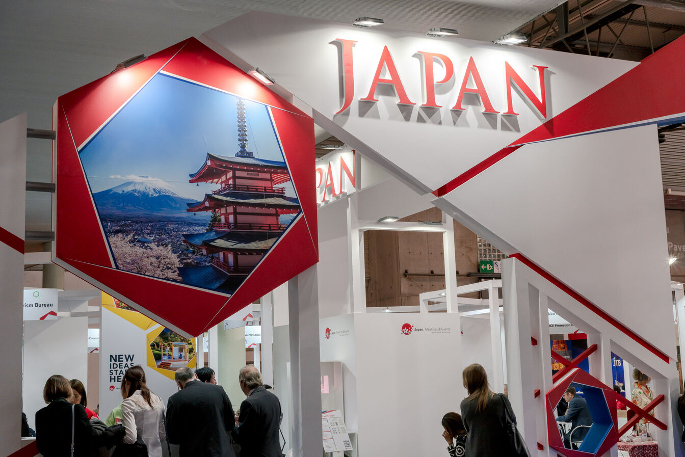 ▲IBTM World Barcelona:日本らしい「富士山」の写真が使われているブース ▲IBTM World Barcelona:日本らしい「富士山」の写真が使われているブース