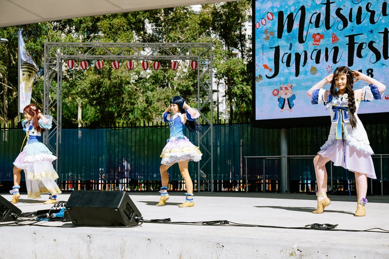 ▲Matsuri-Japan Festival：コスプレーヤーたちがパフォーマンスするメインステージでのワンシーン