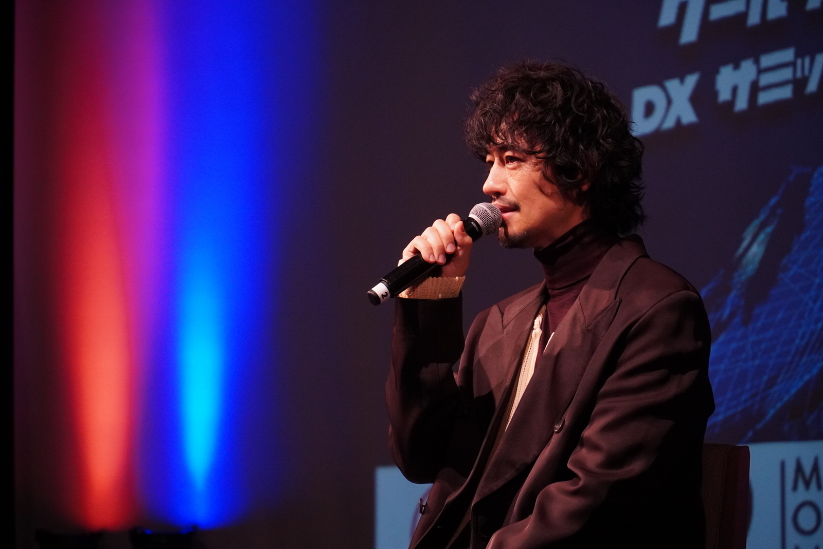 ▲「食」の重要性について語る斎藤氏:訪日ラボ撮影 「食」の重要性について語る斎藤氏