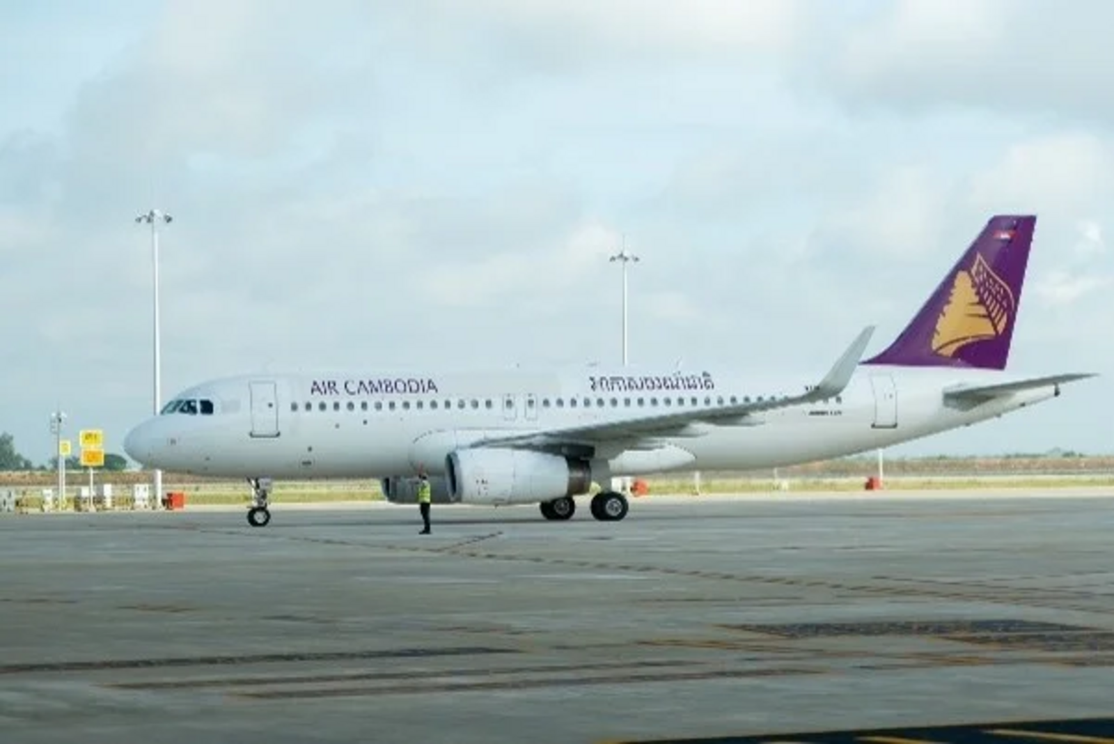 ▲エア・カンボジア機:成田国際空港株式会社 プレスリリースより ▲エア・カンボジア機:成田国際空港株式会社 プレスリリースより