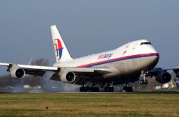 マレーシア航空、日本路線を増便 旅行需要急増を受け