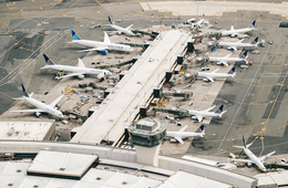 世界の航空会社のコロナ禍損失「30兆円」下期に黒字転換か 英企業調査