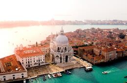 伊ベネチア、歴史地区エリアの入場に5ユーロを徴収　オーバーツーリズム対策として