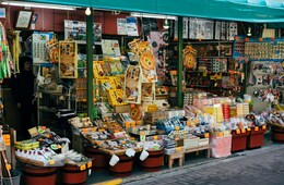 中国人訪日客のお土産、何が人気？【訪日ラボ中国人スタッフが解説 vol.9】