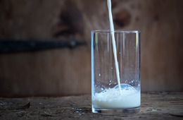 日本で飲みたいもの、1位は「牛乳」　訪日台湾人・香港人のアンケートで