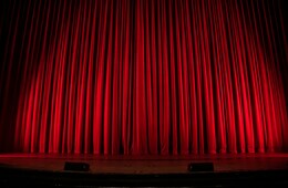 2.5次元ミュージカル、年間上演作品数・総動員数が過去最高　インバウンド需要も後押し