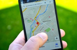 位置情報サービス「Foursquare City Guide」12月に終了　今後は「Swarm」に統一
