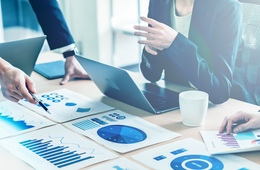 観光庁、観光DXによる「マーケティング強化」実証事業で15団体を採択。事業の詳細や取り組みのポイントを解説