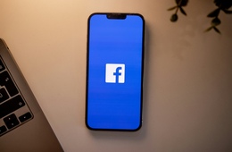 Facebook広告の出稿方法とは?メリットや種類も解説
