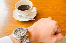 Googleビジネスプロフィールで営業時間の詳細を設定する方法とは？画像付きで設定の手順を解説