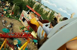 テーマパークがトリップアドバイザーを活用するには？メリットや集客のポイントなど