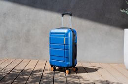 JR西日本、万博来場者の混雑緩和に向け手荷物預かり機能強化
