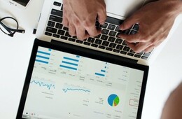 AISASモデルとは？AIDMAやDECAXとの違いや具体的な活用法を解説