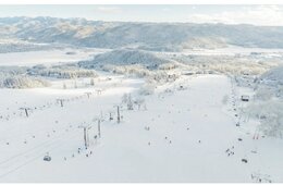 白馬村、冬季観光客は過去最高の130万人　スキー場来場者89万人のうちインバウンドは46％