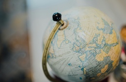 ジオグラフィック属性とは？マーケティングにおける重要性と活用方法を徹底解説