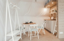 民泊にかかる消費税について | 法律上の取り扱い・免税となる場合・申告に関する注意を解説