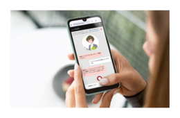 シャープ、宿泊施設向けにAIコンシェルジュサービスを発売　訪日客にも対応