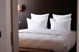 HIS、国内ホテル事業が過去最高益を更新(2025年10月期連結決算)