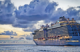 2025年の訪日クルーズ客数は176.7万人、ピーク時の約70%