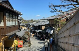 京都市、2025年の外国人観光客数・宿泊数が過去最高を更新　経済波及効果は2.2兆円超