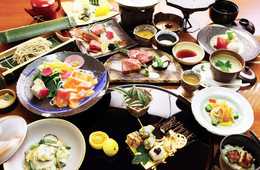 訪日韓国人観光客に人気の観光スポット：女性が集まる懐石料理体験ツアーなど