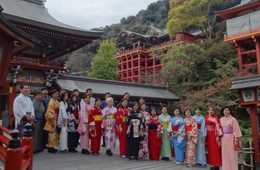 佐賀県鹿島市　タイ国からの旅行団体が祐徳稲荷神社にて御祈願を体験されます