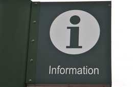 観光案内所の多言語対応、スタッフ教育などの費用を一部補助する制度：地方への訪日外国人観光客流入を目指す