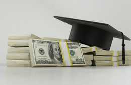 約240万の予算：高知県が外国人の周遊アップを見込む「外国人観光案内所設置支援事業費補助金」の概要、応募要件とは？