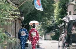 平成28年 京都を訪れた外国人の満足度 驚異の96％以上！最も満足度が高い項目は「街の清潔さ」一方、「物価の高さ」が最も不満に