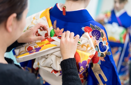 外国人「kimonoの着付けがわからない…」←京都で外国人観光客向け和服着付け教室スタート／うるわしき