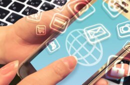 WeChatの危険性／個人情報や位置情報の流出を防ぐには？安全性確保のための対策