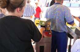 「指紋認証」「手のひら認証」でインバウンド消費促進：経産省「おもてなしプラットフォーム」の実証実験を開始