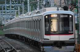 鉄道業界で進むインバウンド対策：東急電鉄 インバウンド向け通訳サービス「SMILE CALL（スマイルコール）」400台を一斉導入