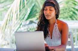 本当は知りたい通信回線のこと：2時間の映画を5秒でダウンロードする5Gって？基礎からインバウンドに必要な対策まで解説