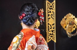 日本に来たならやっぱり【京都×舞妓】訪日外国人が1時間2,500円で7つの伝統芸能を漫喫、気軽に体験「ギオンコーナー」