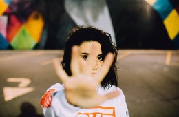 外国人観光客のマナー問題 | 日本ルールが伝わらない理由と対応策