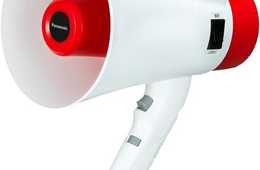 ネット上でたびたび話題にあがる拡声機型翻訳デバイス「メガホンヤク」　成田空港にも採用されるそのスゴさとは？