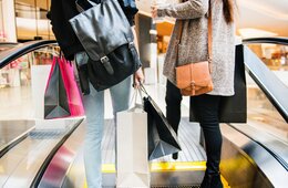 頼れる「在日中国人」中国人観光客、実は日本の”温泉””エスカレーター”に戸惑い：背景にコト需要の高まり＆マナー意識向上