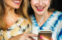 外国人観光客の不満ポイントは？コミュニケーション・言語・ネットと決済（観光庁アンケート調査）