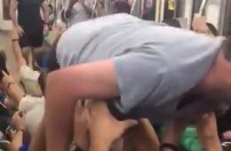 ラグビーW杯観戦後の外国人が電車内で乱痴気騒ぎSNS炎上：東京オリンピックに向けやるべきマナー対策とは