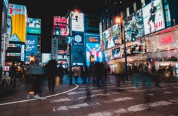 大阪の最新グルメスポット「座ウラ」がインバウンドを引き寄せるワケ