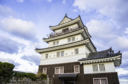 「城泊」富裕層が夢中にならないわけがない？！長崎県平戸城、宮城県白石城の取り組み：サンマリノ駐日大使も日本の伝統文化を体験