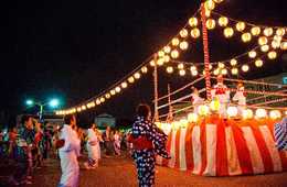 訪日中国人観光客に人気の観光スポットは？：日本の温泉やお祭りを体験していく人が多数