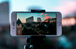 中国ライブ配信の直播とは？アプリ6選／ネットで生配信・ライブコマースの勢い