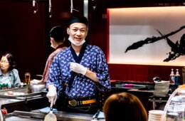 実際、訪日外国人は「どこ」で多言語対応の不足を感じるのか？インバウンド対策で「絶対に」翻訳が必要な理由