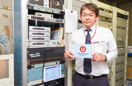 1日3万人が来客する広島バスセンターの「多言語対応」複数の施設が集まるロケーションでも、USENおもてなしキャストでスムーズに案内