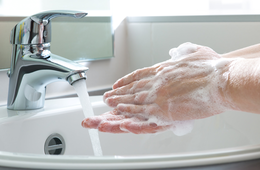 コロナウイルス感染予防対策「基本的な衛生管理」が有効：新型肺炎の拡大を防ぐ、ホテル・小売店スタッフ必須の心がけ＆関連最新情報