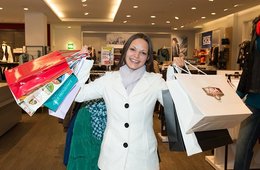 【日本百貨店協会】2019年12月の免税購買客数、8年ぶりマイナスを記録：総売上高も3か月連続減少するも、年間売上累計は前年越えを実現