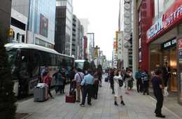 訪日中国人観光客のバスツアーの現状と今後の動向：団体から個人へのシフト